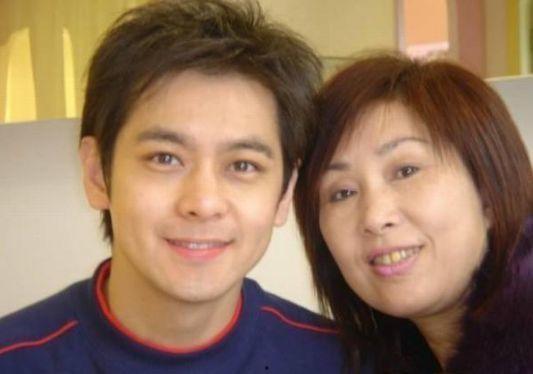 林志颖的母亲照片,岁月静好，优雅依旧