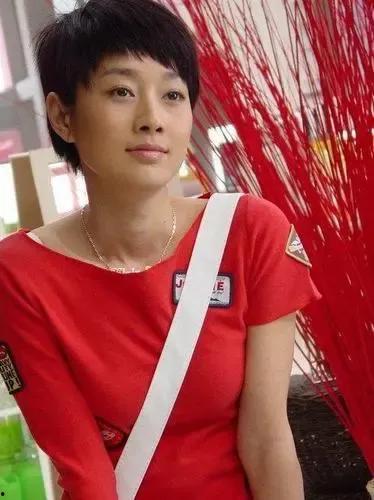 马伊俐 生活照,展现真实魅力与温馨日常